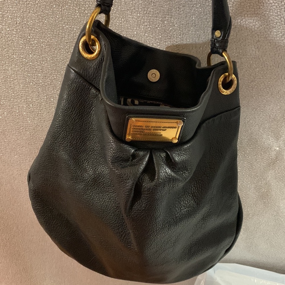 Marc Jacobs Black Q Hilier Hobo - Picture 6 of 8